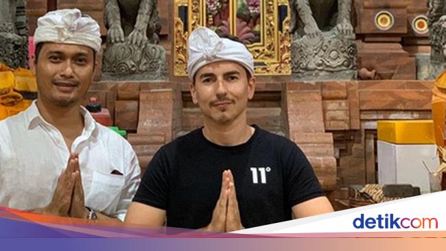 Jorge Lorenzo Penasaran Tiap Rumah Di Bali Punya Pura Ya