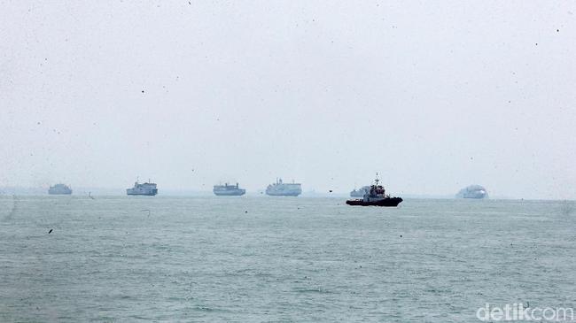 BMKG Prediksi Gelombang Laut di Selat Sunda Aman Saat Mudik Lebaran