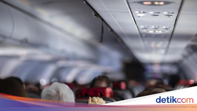 6 Tips agar Tetap Aman Ketika Pesawat Mengalami Turbulensi