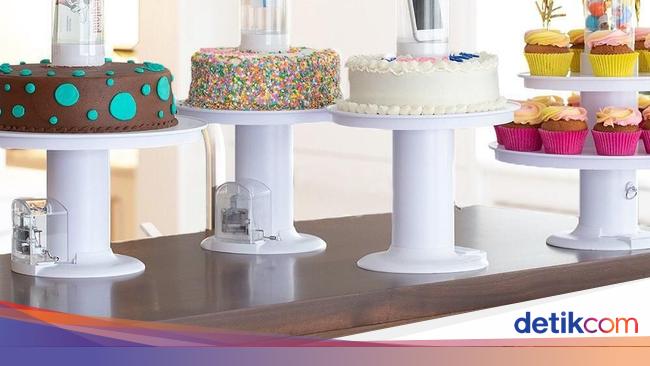Tren Kue Ulang Tahun Isi Smartphone Hingga Uang Ini Bikin Histeris