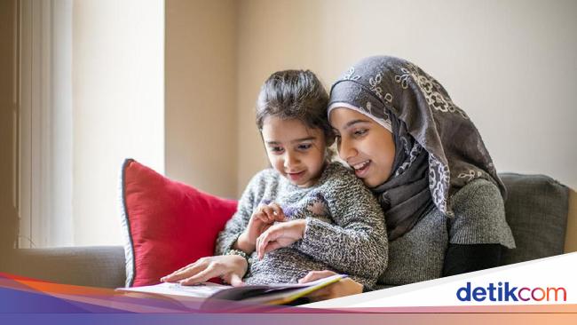 Pola Mendidik Anak Sesuai Sunnah Pola Mendidik Anak Sesuai Sunnah