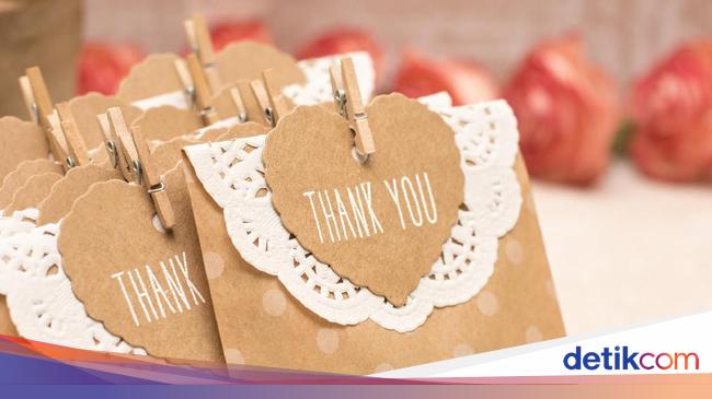 15 Souvenir Pernikahan Unik yang Tren Bikin Tamu Terkesan 15 Souvenir Pernikahan Unik yang Tren Bikin Tamu Terkesan