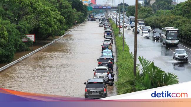 Banjir 2020 Bagaimana Cara Menyikapinya Dalam Islam Halaman 2