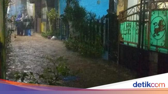 Sambut Tahun Baru 2020, Netizen Teriak #Banjir
