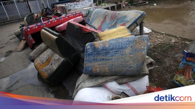 Viral Tips Cuci Kasur  Bekas  Banjir Pakai Kaporit Hati 