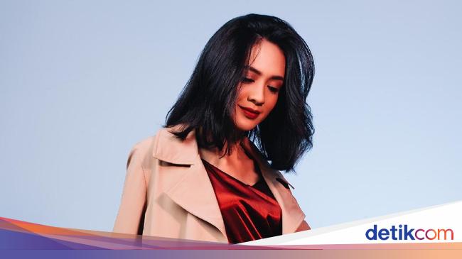 Inspirasi Baju Kerja Wanita ala Drama Korea Inspirasi Baju Kerja Wanita ala Drama Korea