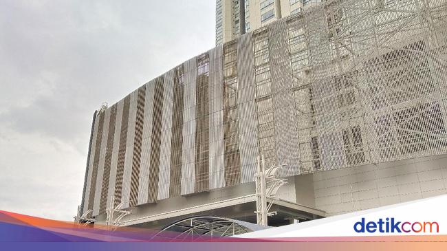 Toko Buku Gramedia iTamani iAnggreki Tutup Toko Buku Gramedia iTamani iAnggreki Tutup
