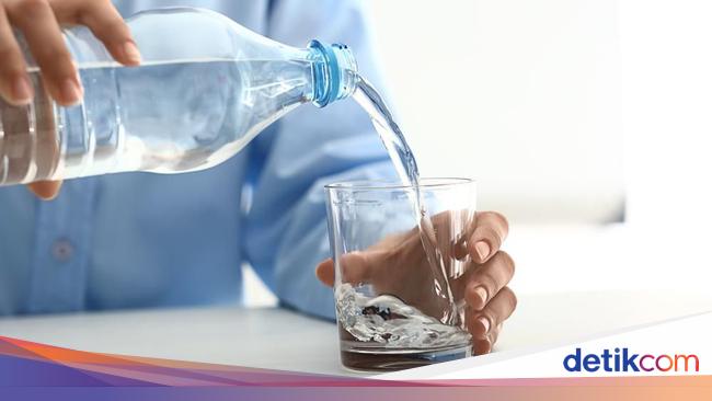 Awas Jangan Beli Air Minum Kemasan Sembarangan Perhatikan Ini Dulu