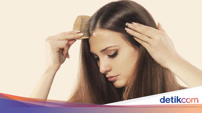 12 Cara Merawat Rambut Kering