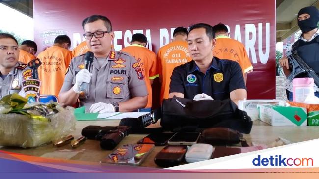 6 Pengedar Narkoba Di Pekanbaru Ditangkap Sabu 4 Kg Disita