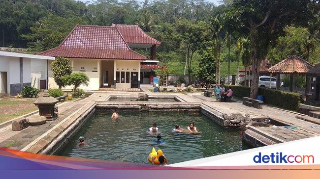 Wisata Candi Umbul, Mandi Air Hangat Peninggalan Kerajaan Mataram