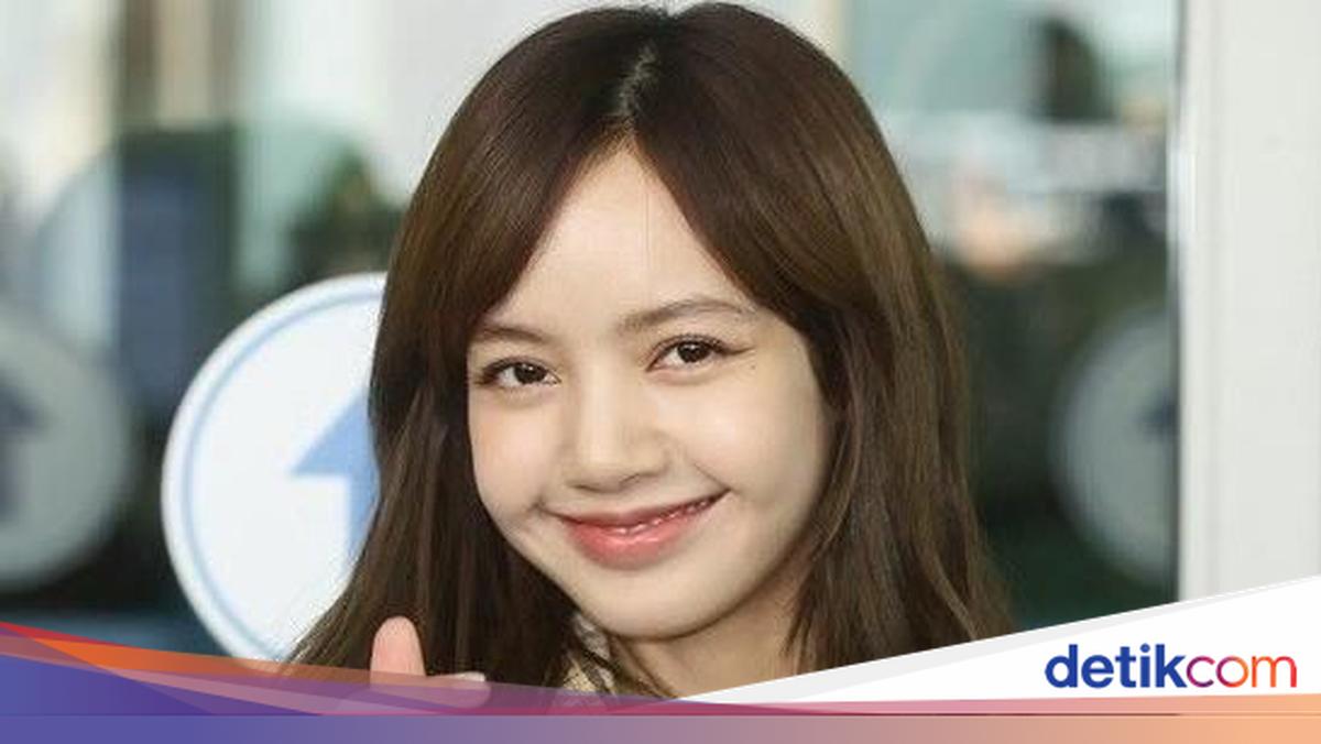 Tak Pakai Poni, Penampilan Lisa BLACKPINK Bikin Pangling