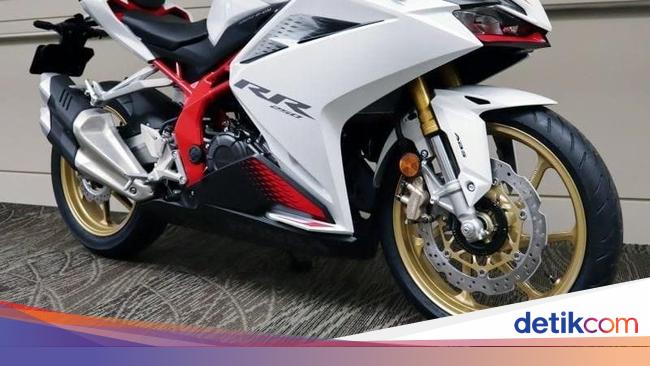 Tantang Ninja 4 Silinder Honda Perbarui Cbr250rr