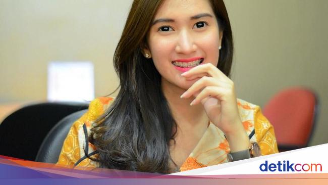 5 Fakta Menarik Amanda Nurani Tukang Tahu Cantik yang  5 Fakta Menarik Amanda Nurani Tukang Tahu Cantik yang