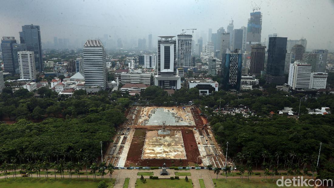 Penampakan Terkini Pengerjaan Revitalisasi Monas