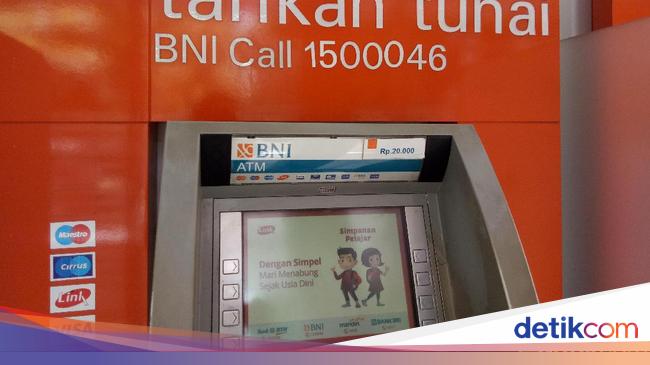 Dear Sobat Misqueen Masih Ada Lho Atm Pecahan Rp 20 Ribuan Di Yogya<script async src=