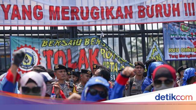 Ruu Cipta Kerja Dan Problematika Ketenagakerjaan