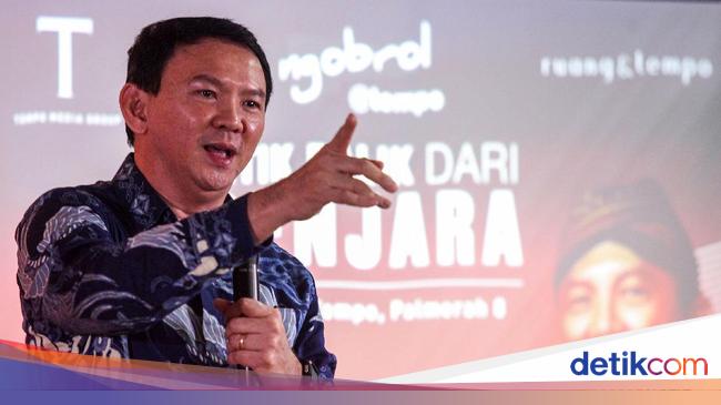 When Ahok predicts gas stations will be ‘vacant’ in 5 years