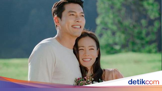 10 Gaya Son Ye Jin Pakai Tas  Ratusan Juta Rupiah di Crash  10 Gaya Son Ye Jin Pakai Tas  Ratusan Juta Rupiah di Crash