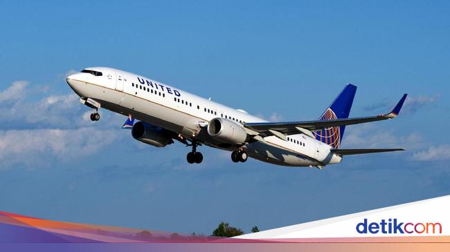 Passenger Forced to Give up First Class Seat for Flight Attendant to Sleep: United Airlines Controversy