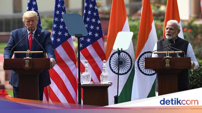 India Tunda Beli Senjata-Pesawat AS Usai Digebuk Trump Tarif 50%