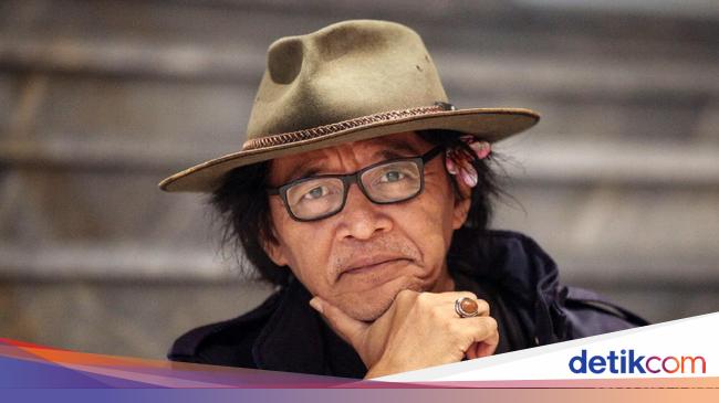 Kata Sujiwo Tejo Tentang Cinta Dan Tuhan