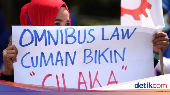 Ini Yang Bikin Buruh Ngotot Tolak Ruu Cipta Kerja