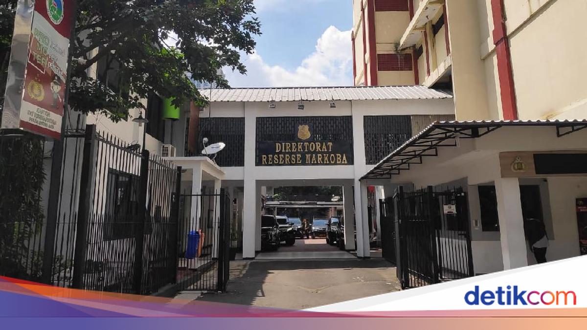 Polda Metro Jaya Gagalkan Peredaran 2 Kg Ganja di Jaktim
