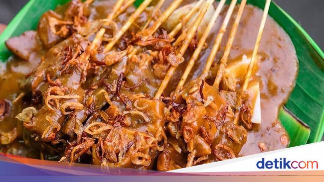 Lamak Bana! 5 Sate Padang yang Terkenal Enak di Jakarta