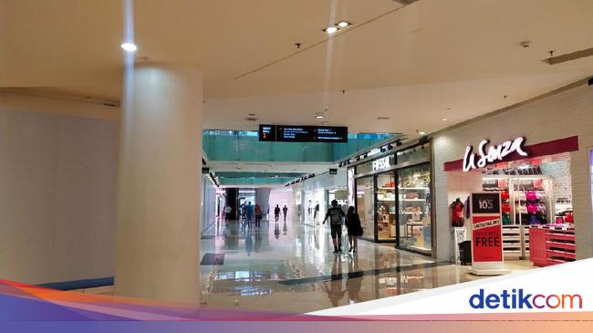 Imbas Corona Mal Ramai Ramai Tutup Lebih Awal