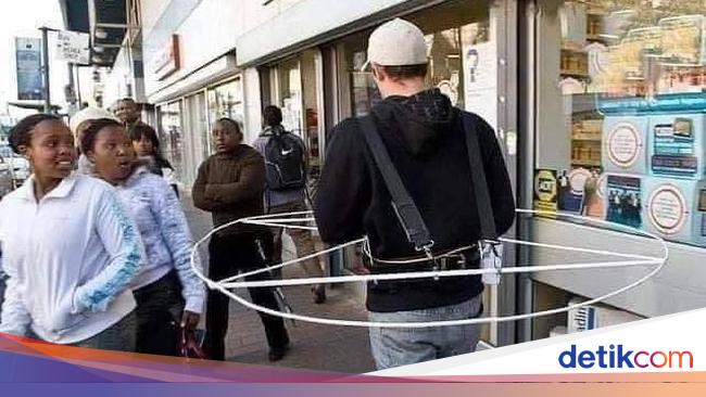 gratis unduh gambar animasi 6 Meme Lucu Karantina Di Rumah Karena Virus Corona Yang Bikin Senyum Terkeren