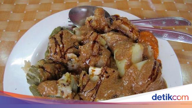 Sore Ini Bisa Ngemil Batagor Berbumbu Kacang di 5 Tempat Ini Sore Ini Bisa Ngemil Batagor Berbumbu Kacang di 5 Tempat Ini