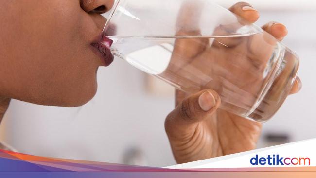 10 Manfaat Minum Air Putih Hangat Di Pagi Hari Dan Sebelum Tidur 4304