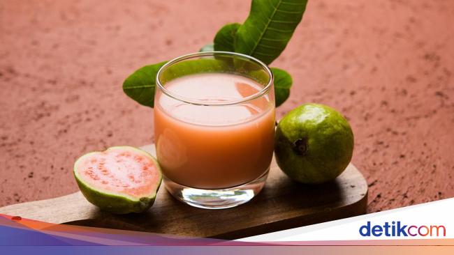 Segar Saat Di Rumah Aja Minum Jus Jambu Biji Yang Kaya Khasiat