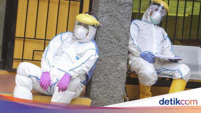 Curhat Perawat Soal Gerahnya Pakai APD, Kulit Sampai Keriput dan Terluka