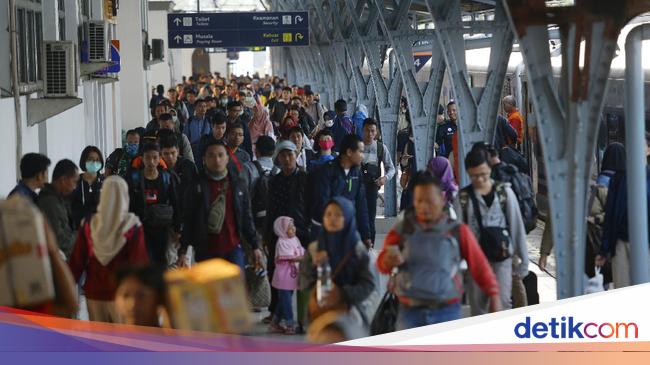 Perbedaan Mudik Dan Pulang Kampung Menurut Para Ahli Perbedaan Mudik Dan Pulang Kampung Menurut Para Ahli