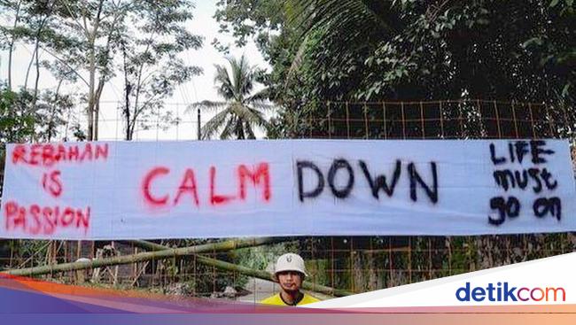 Bikin Ngakak Rupa rupa Spanduk Lockdown  Khas Indonesia 