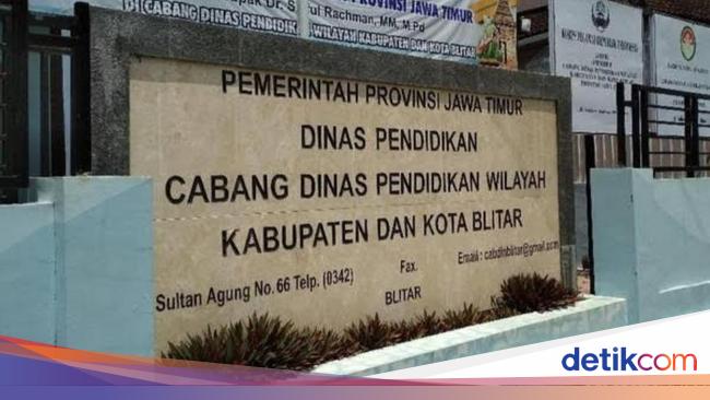 Puluhan Pelajar Sma Smk Di Blitar Dinyatakan Tak Lulus Sekolah