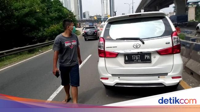 Tak Ada Surat Izin Melintas Warga Lebak Hendak Ke Cianjur Diputar Balik Polisi