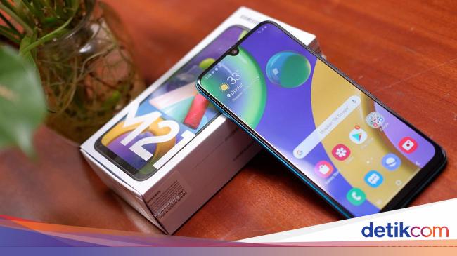 Galaxy M21 Tampang Biasa Baterai Oke Punya