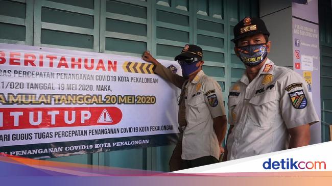 Pembeli Berjejal Di Tengah Pandemi Ria Busana Pekalongan Ditutup