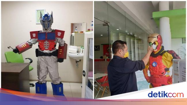 Unik! Pakai APD Superhero di RS, Dokter Nyentrik di Bogor Ini Viral