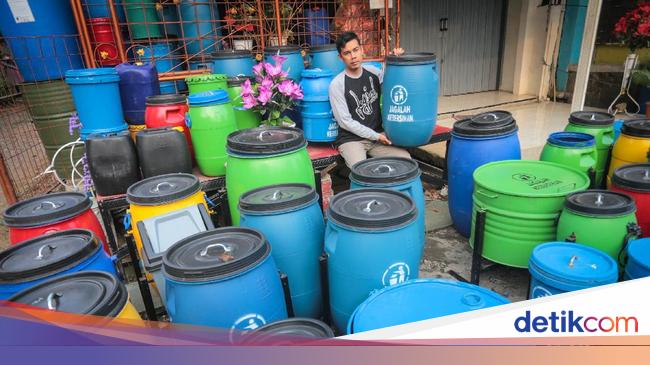 Inovasi Warna Warni Tempat Sampah Daur Ulang