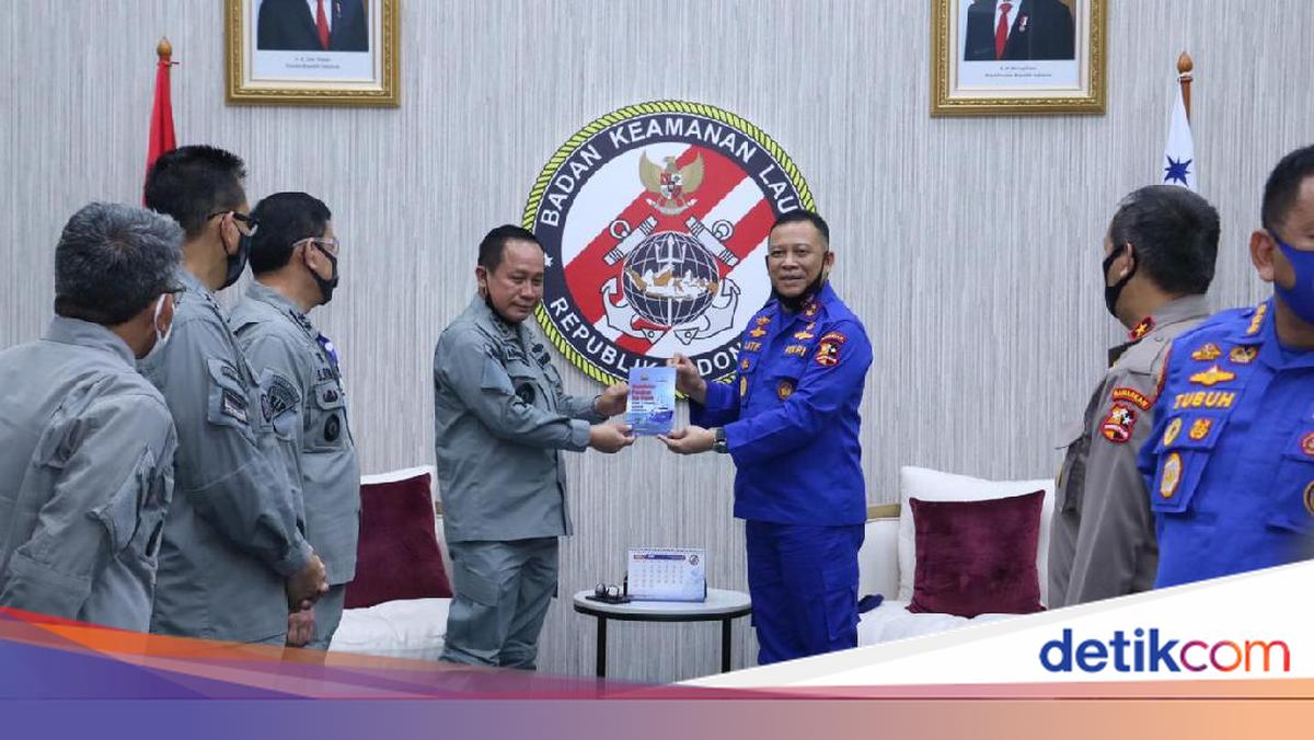 Turmushga chiqqan osiyolik ayol uchun porno massaj