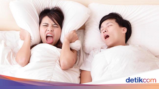 5 Cara Ini Bisa Buat Kamu Berhenti Ngorok Saat Tidur