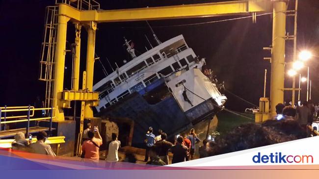 Video Kapal Feri Kandas Di Padang Bai Evakuasi Penumpang Dramatis