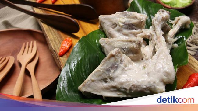 Resep Ayam Pop Khas Bukittinggi yang Sedap