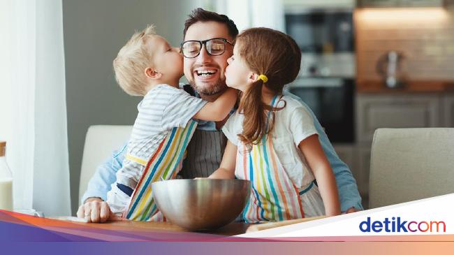 10 Puisi Tentang Ayah Mengharukan Dan Menyentuh Hati
