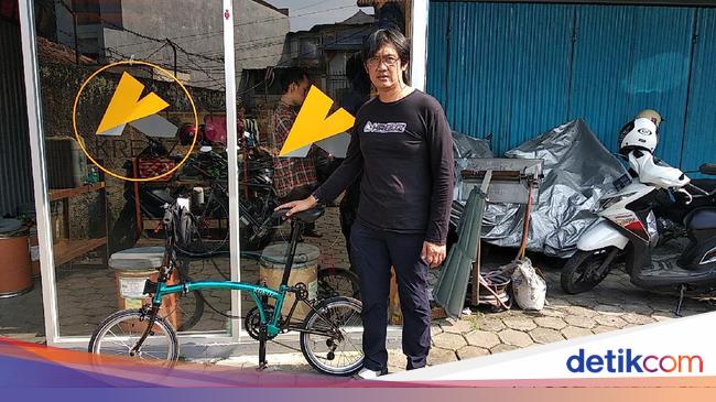 Ini Bedanya Kreuz dengan Sepeda Brompton Asli Ini Bedanya Kreuz dengan Sepeda Brompton Asli