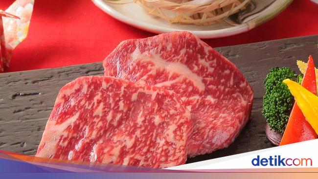 Wow Sekarang Bisa Kurban Pakai Daging Wagyu Seharga Rp 95 Juta<script async src=
